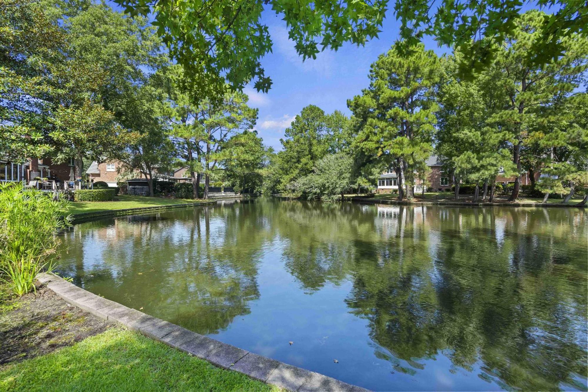 Charming Lakefront Home In Maclaura Hall Charleston Eksteriør bilde